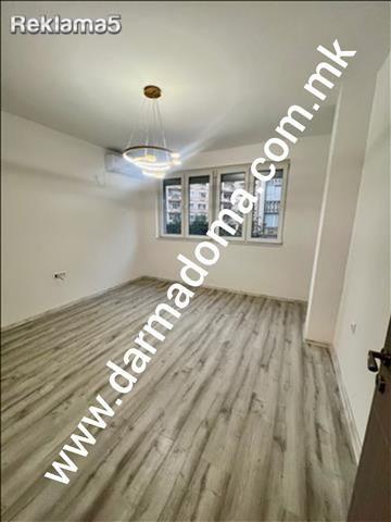 Dharma Doma rents an EMPTY new apartment in the Center!