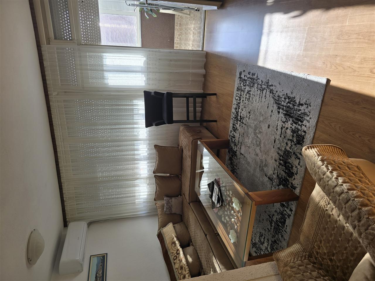 I am selling an apartment.