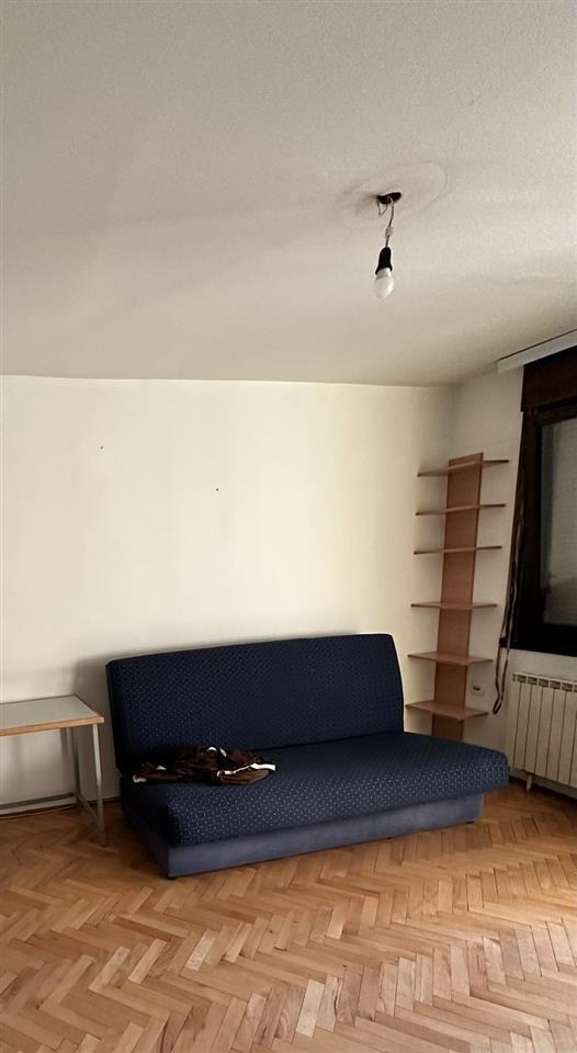 Se prodava stan vo Kapishtec 58m2