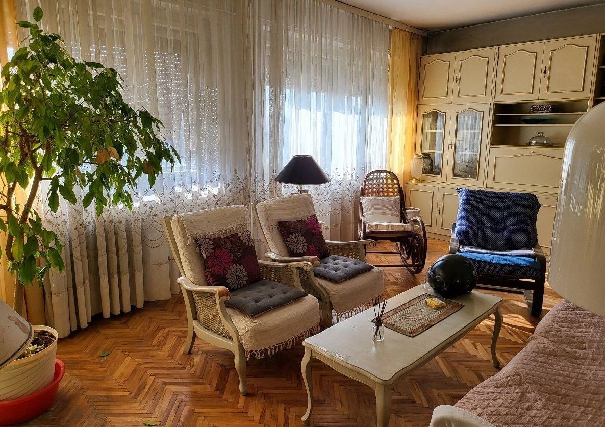 Se prodava stan 90m2 vo Kozle