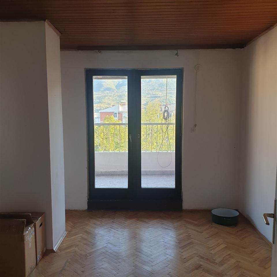 Se prodava stan 69m2 vo Gjorce Petrov
