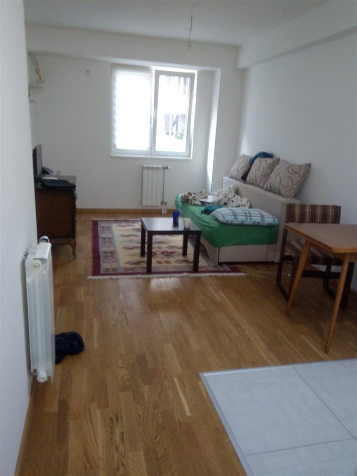 Se prodava garsonjera 25m2 vo Aerodrom
