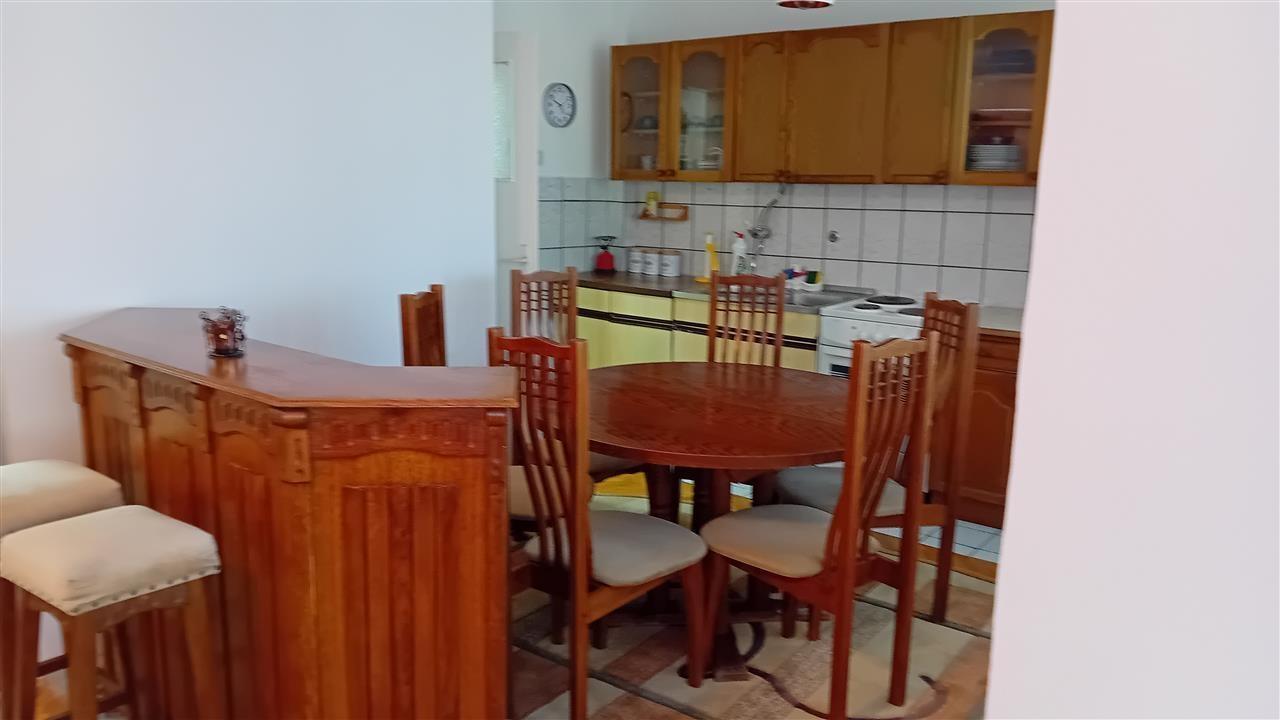 SE IZDAVA NAMESTEN STAN VO GORCE PETROV 54M2 270 evra