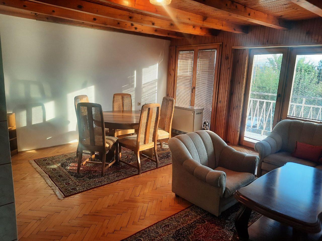 Apartment for rent - part of a house - Hippodrome