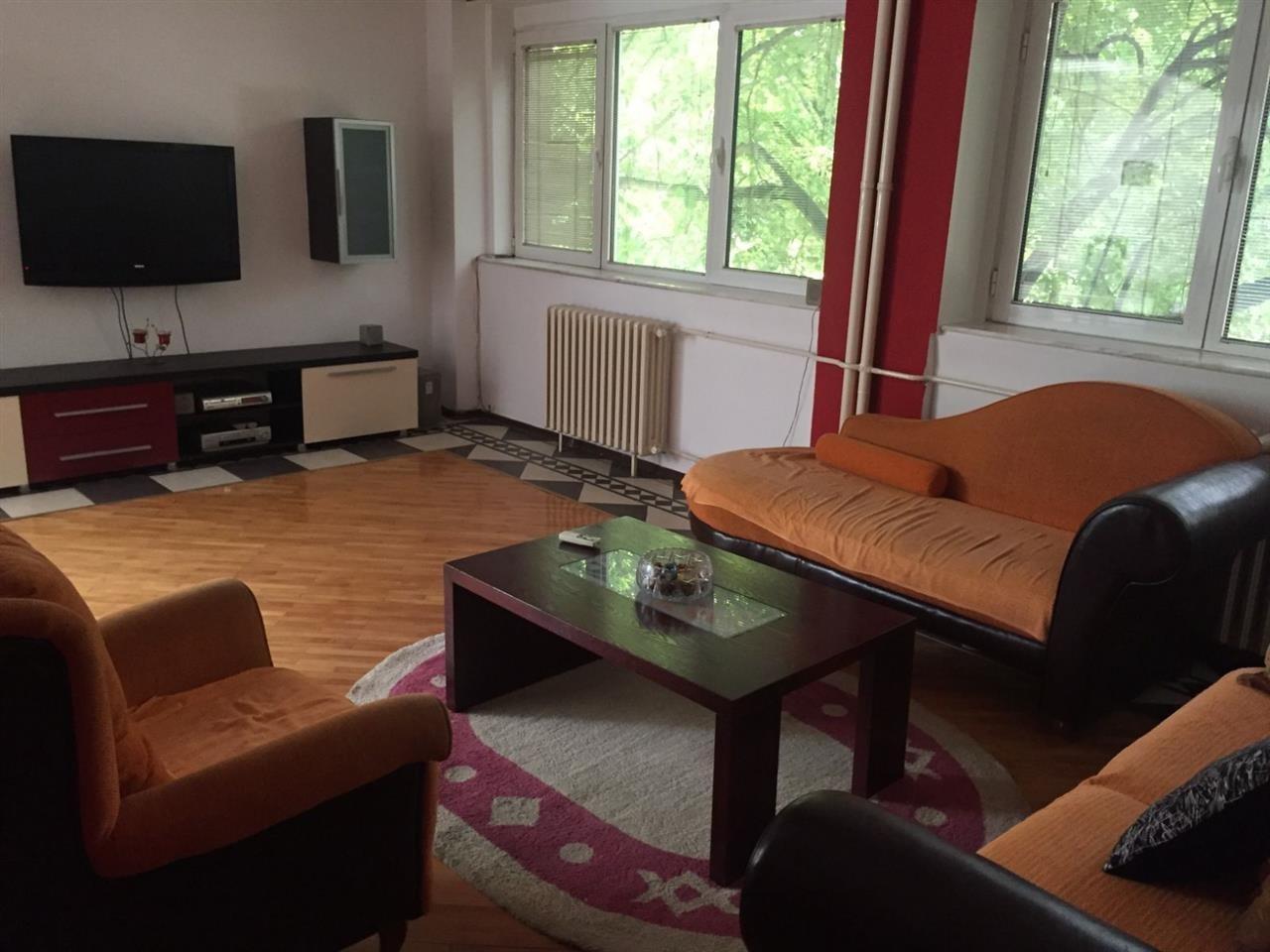 Se izdava povolno stan vo Avtokomanda od 83m2