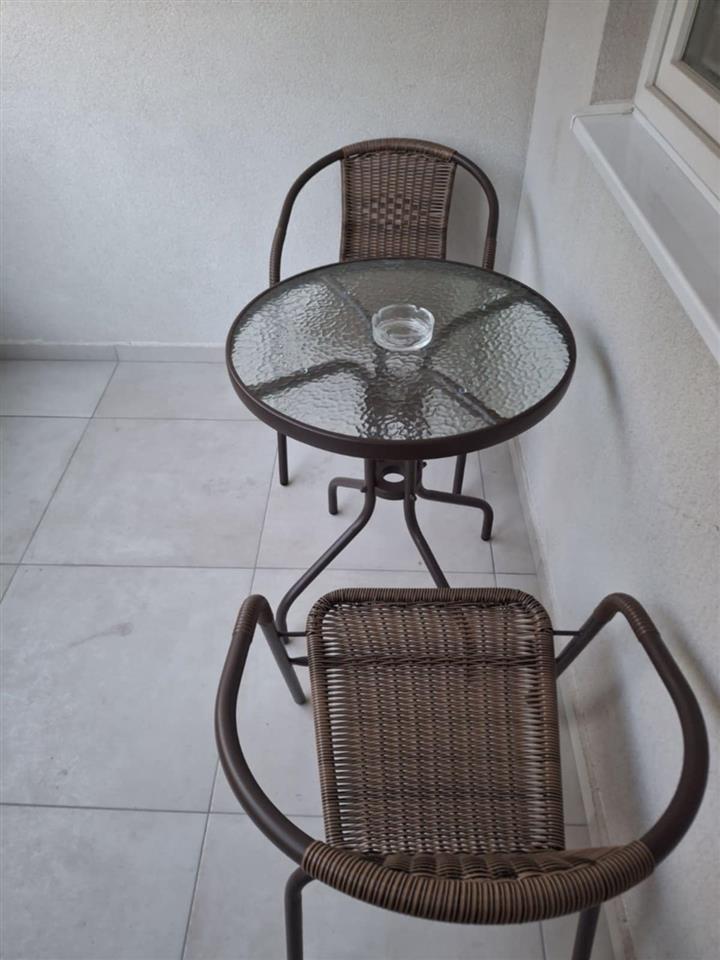 We are selling a two-room apartment in Hipodrom - newly unoccupied