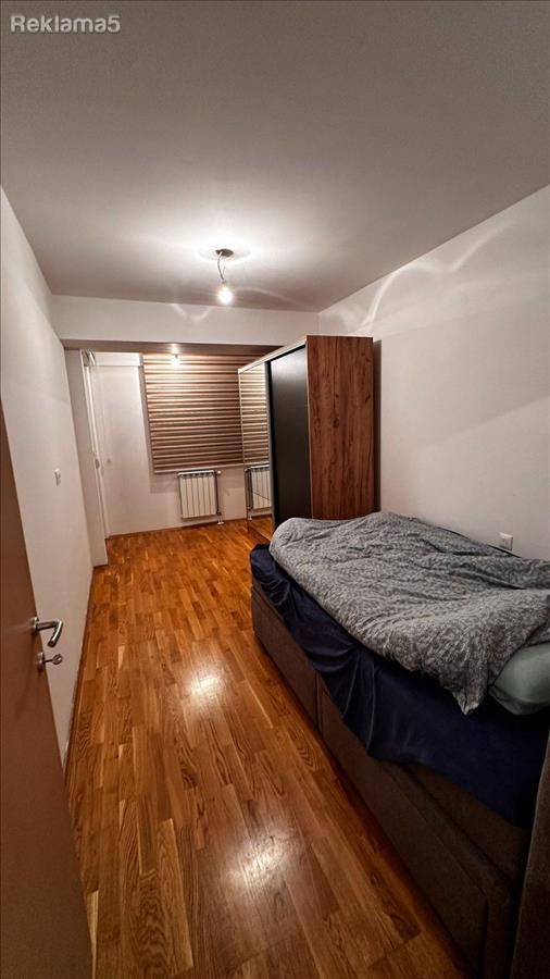 New unoccupied furnished apartment for sale in Porta Aerodrom