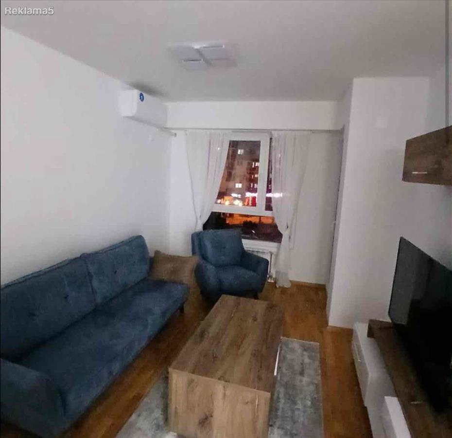 New three-room apartment for rent in Aerodrom