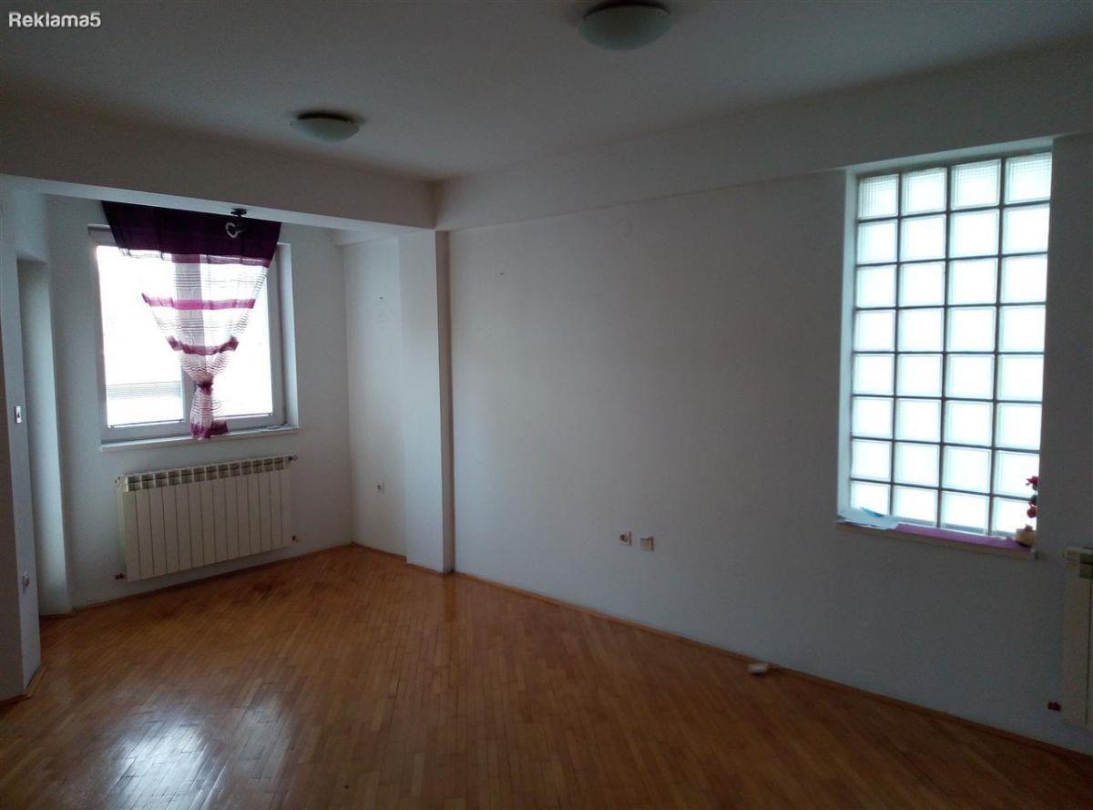 Apartment for business space 60 m2 - Debar Maalo