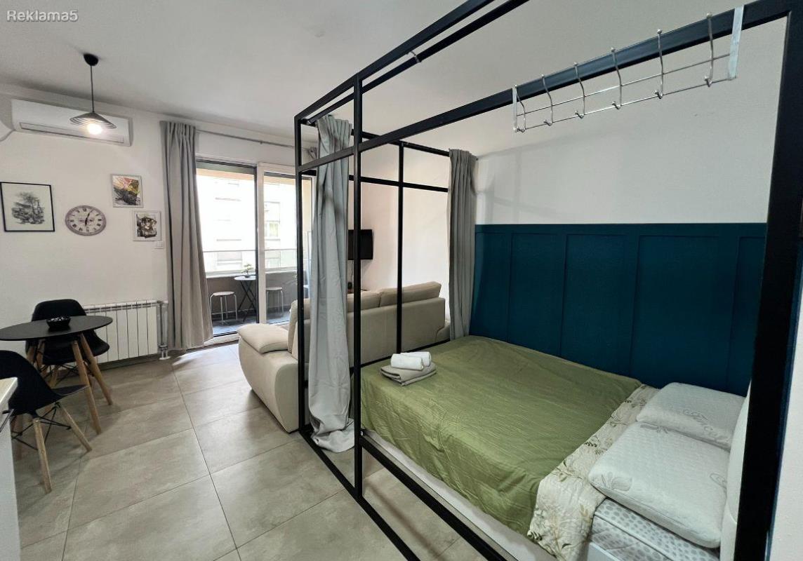 Apartment for sale in Aerodrom 28m2