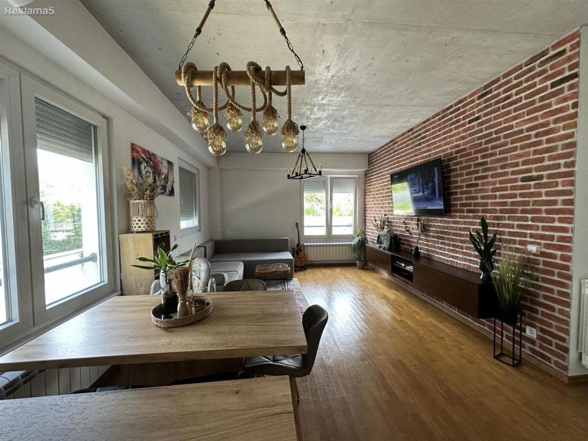 FOR SALE FURNISHED 3-ROOM 58M2 APARTMENT IN NOVO LISICHE