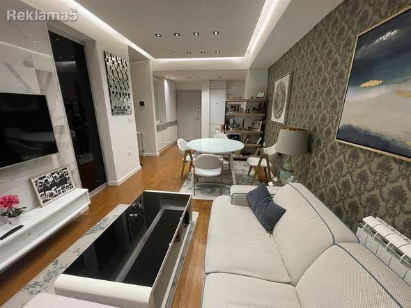 Se izdava nov dvosoben stan vo Karpos 3, City Garden