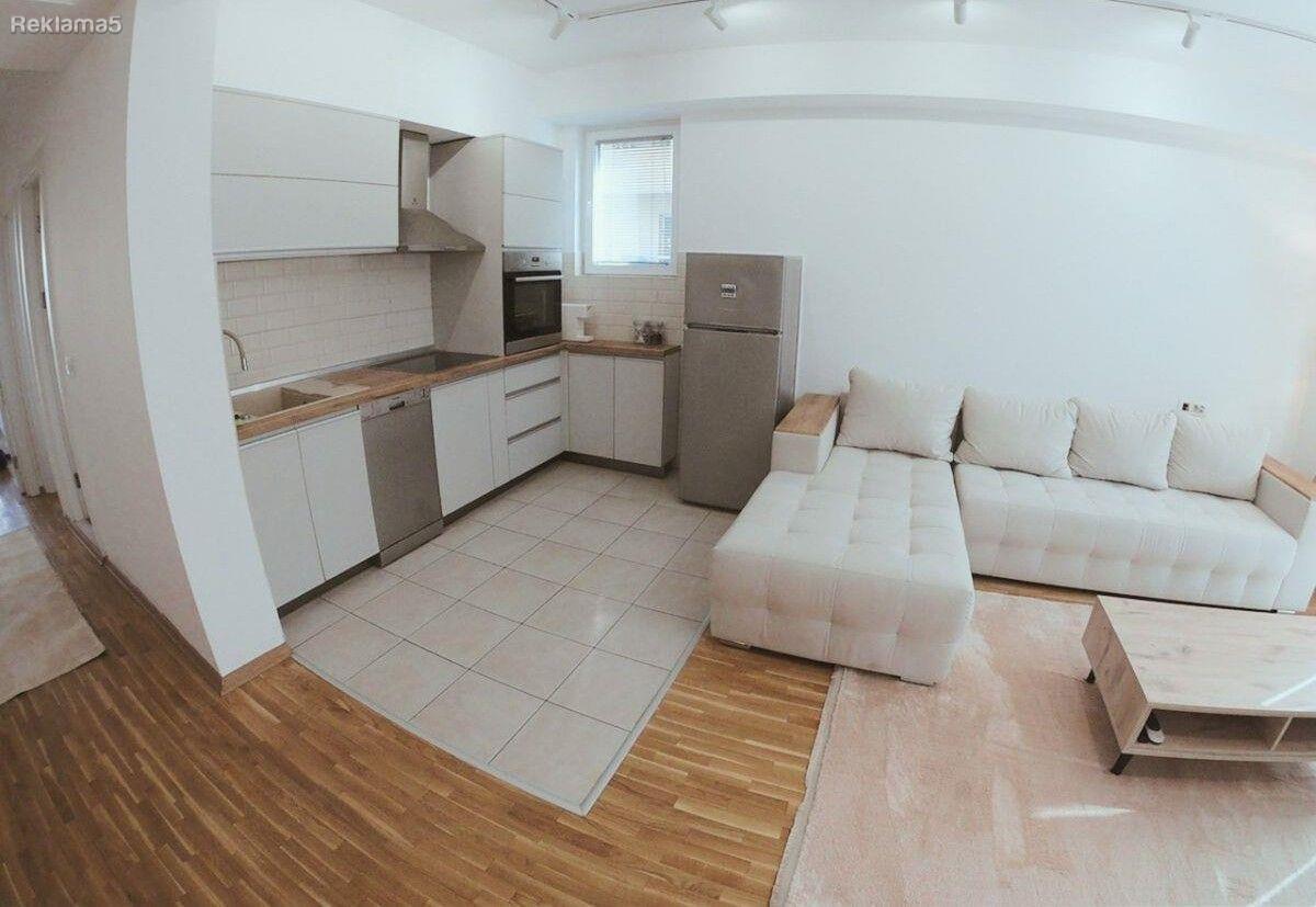 Se izdava stan vo Centar