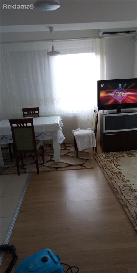 IZDAVAM STAN NA STARA RAMPA