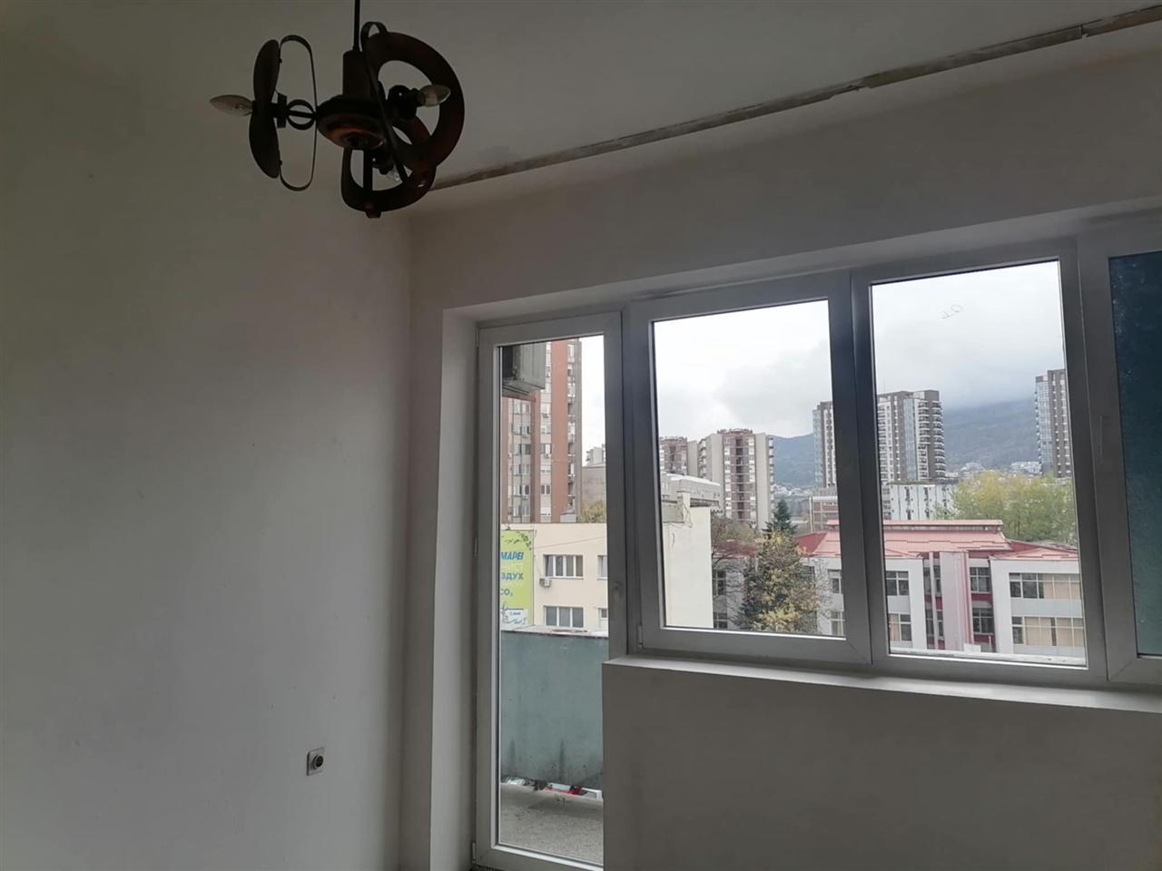 Se prodava stan 83m2 vo Centar
