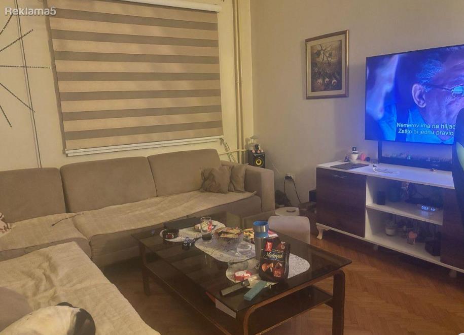 I am selling an apartment in Karposh 4