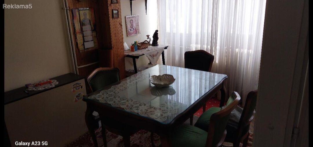 Se prodava stan Kisela voda kaj staroto kino