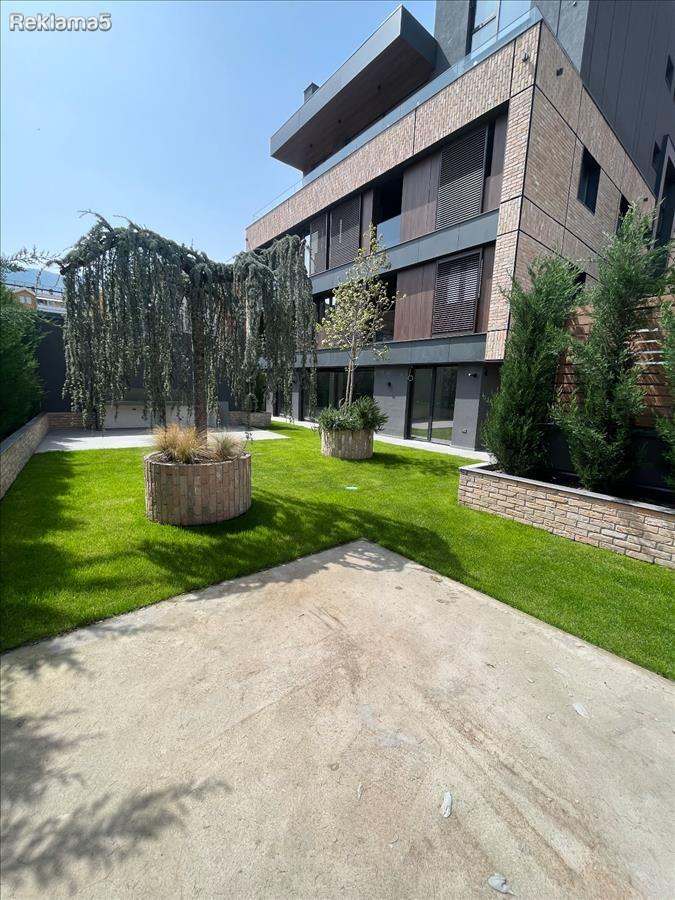 APARTMENT WITH COURTYARD FOR SALE IN TAFTALIJE - NEAR MLEČEN