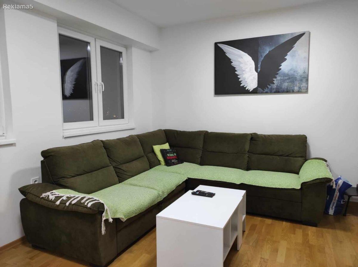 Se prodava stan od 63m2 vo Zelezara
