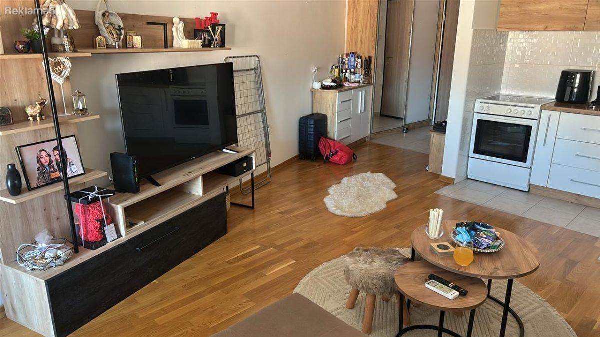 Studio apartment for sale in Aerodrom