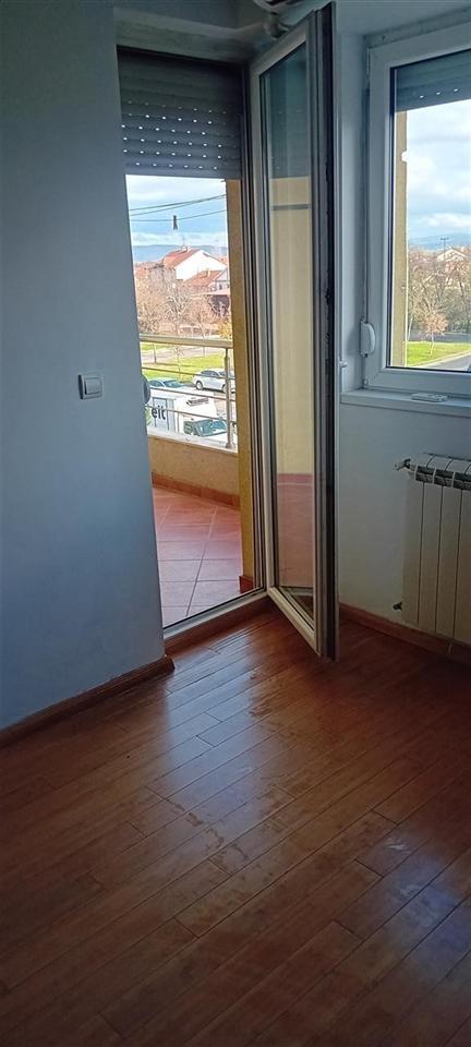 Se izdava stan vo karpos
