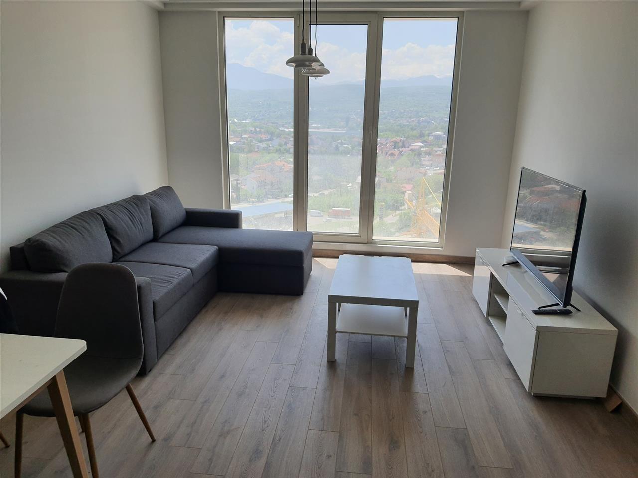 Se iznajmuva namesten stan vo Chevahir Sky City