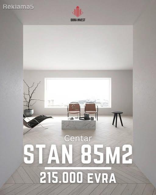 Se prodava stan vo Centar
