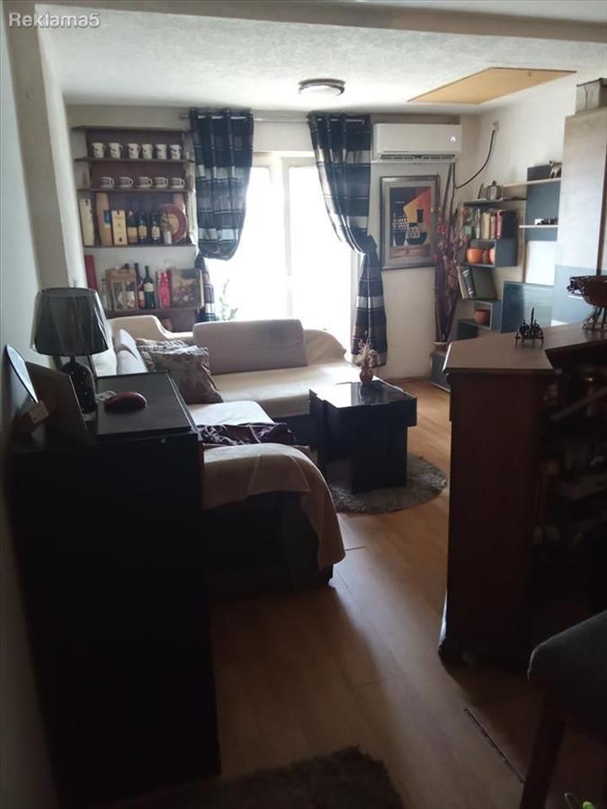 Se prodava garsonjera 26m2 vo Karpos 1