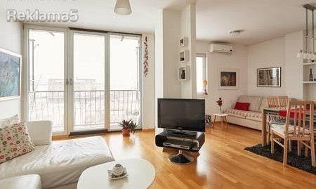 Se prodava namesten stan 52m2 vo Kisela Voda
