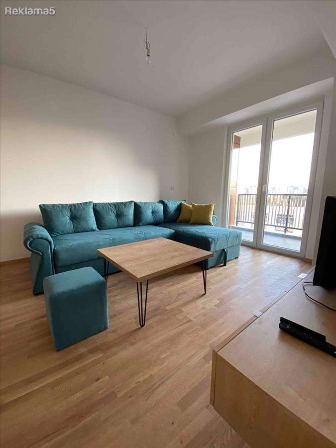 New apartment for rent near Mercedes!