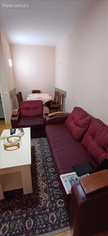 Three-room apartment near the Romanian Embassy