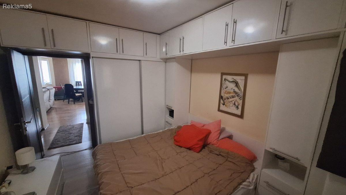 Three-room apartment near the Court