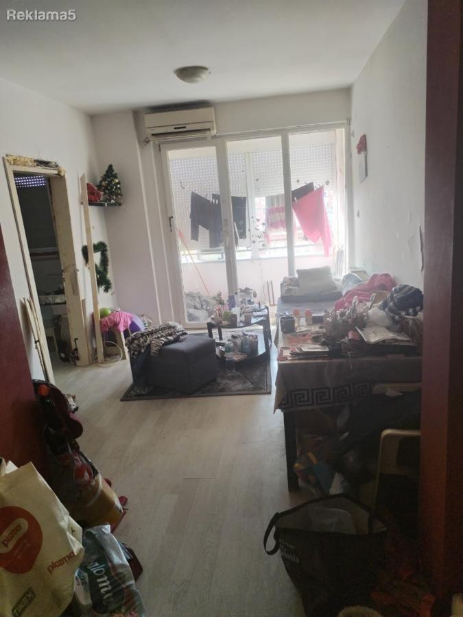 Se prodava stan vo Novo Lisice
