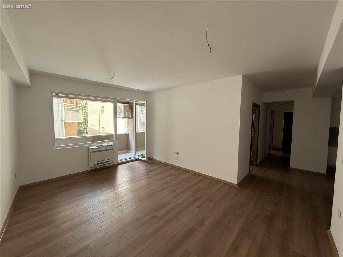 A new, empty apartment of 74m2 is for sale in Debar Maalo