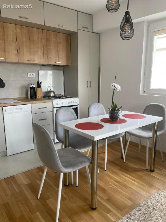 Apartment Novo Lisice for sale