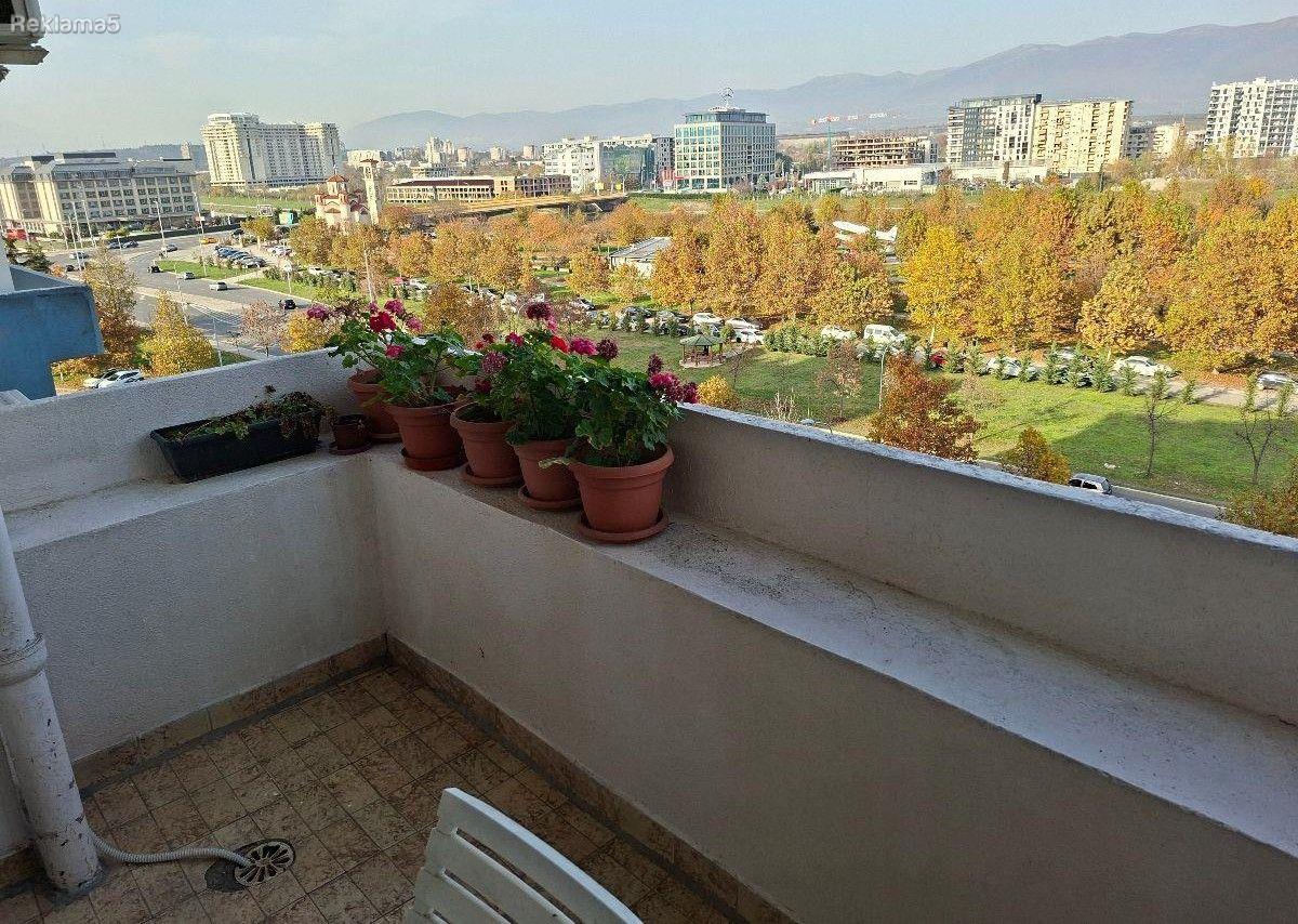 Se prodava stan 58m2 vo Aerodrom