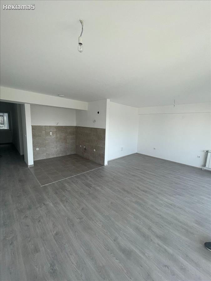 NEW APARTMENT 79M2 WITH UNDERGROUND PARKING CENTO NEAR CHARLOTTE