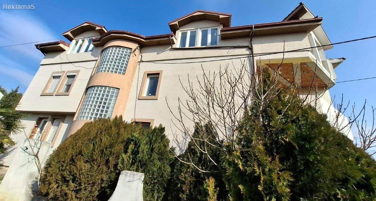 Se prodava stan vo Radishani