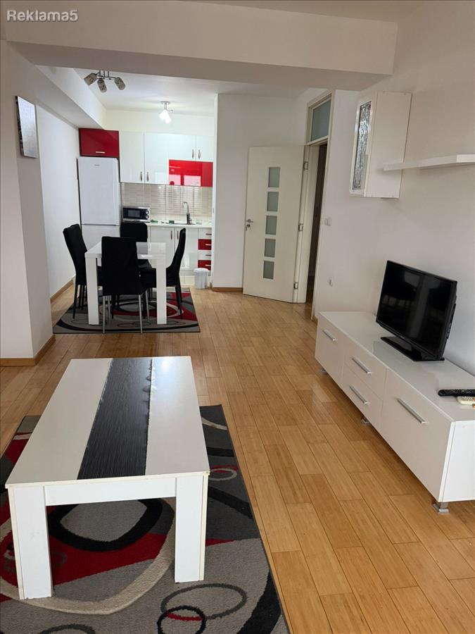 Se izdava stan so 1 spalna soba vo Novo Lisice