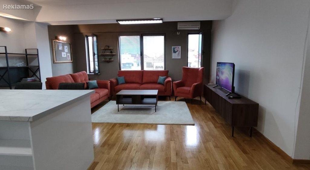 BEAUTIFUL CENTER CENTER APARTMENT FOR RENT