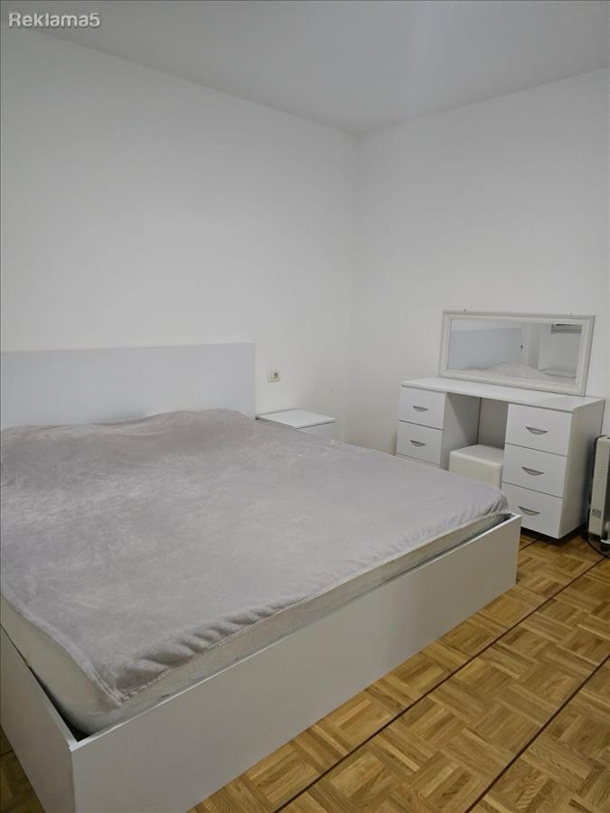 Se Izdava