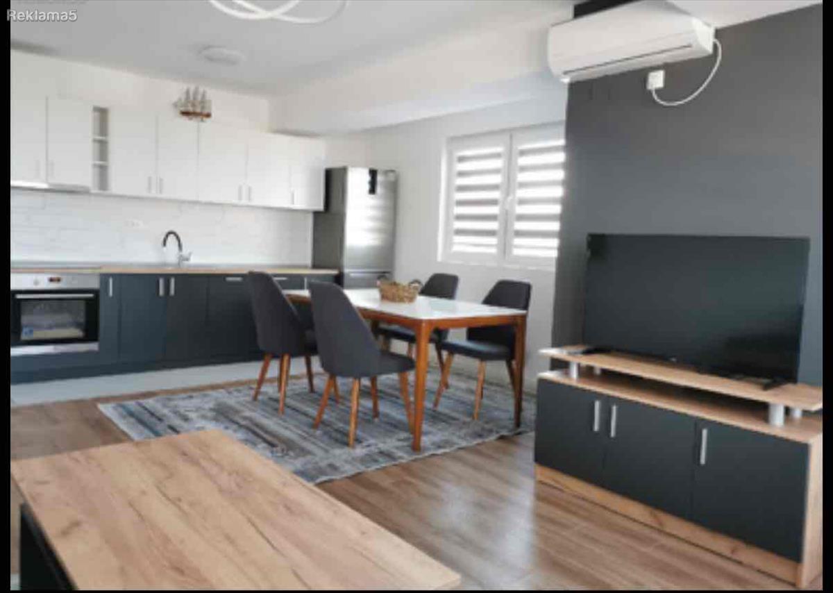 Luxury three-room apartment for rent