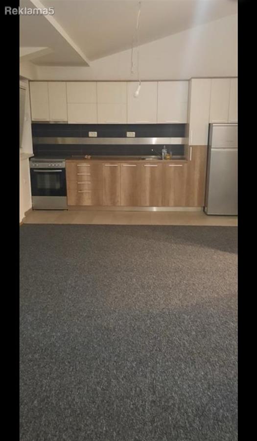 Se iznajmuva poluopremen stan Hrom kaj Farmahem 70m2