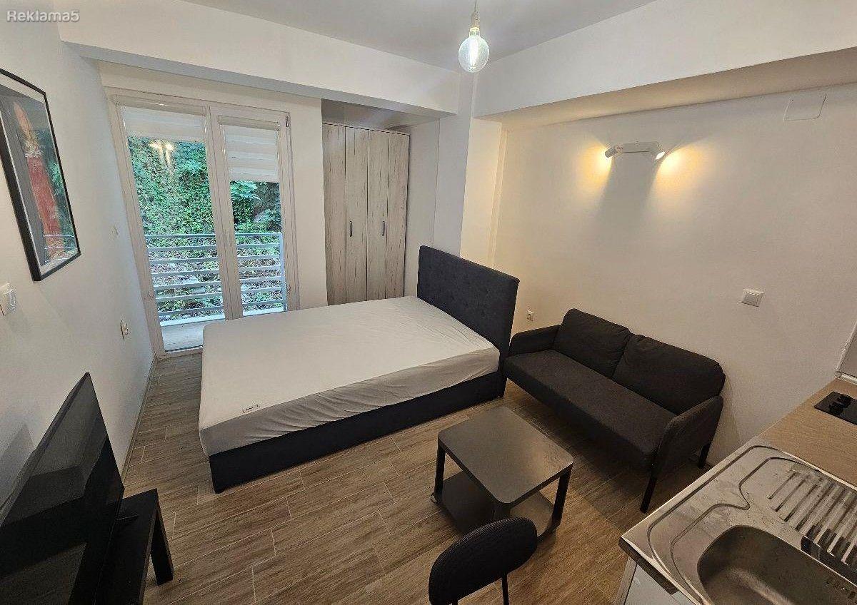 SE IZDAVA NAMESTENA GARSONJERA OD 25M2 VO CENTAR