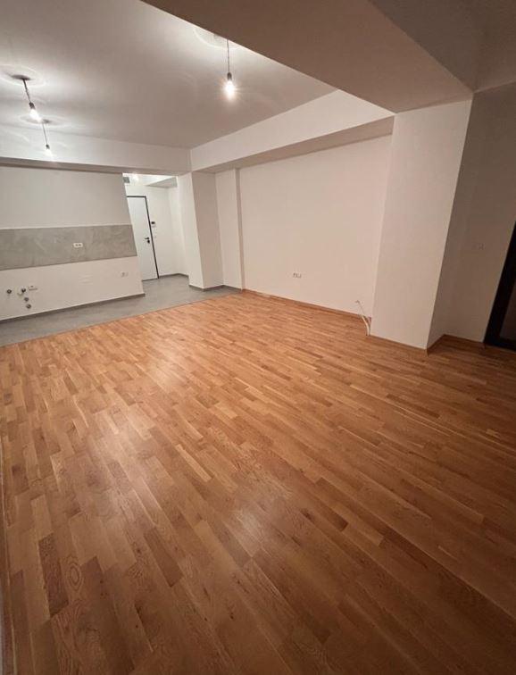 Garsonjera 38 m2 se prodava kaj FON