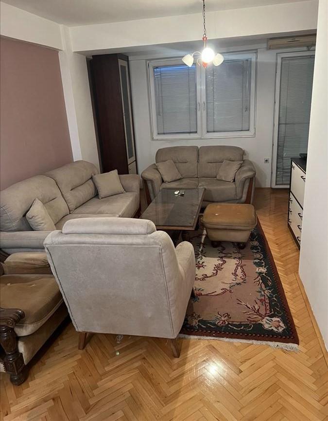 We are selling a 60 m2 apartment in Autokomanda