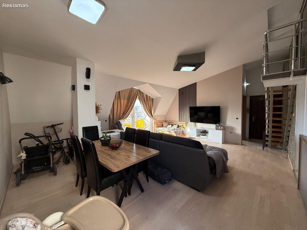 Se prodava stan 134m2 vo Centar pozadi Katolicka