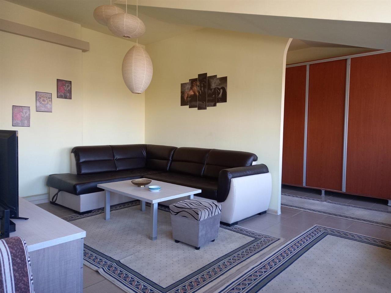 izdavam stan vo micurin 48m2 do res.rulet