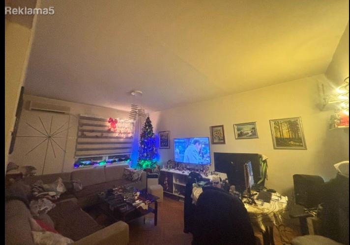 Se prodava opremen stan 71m2 Karpos 4 pozadi Antiko