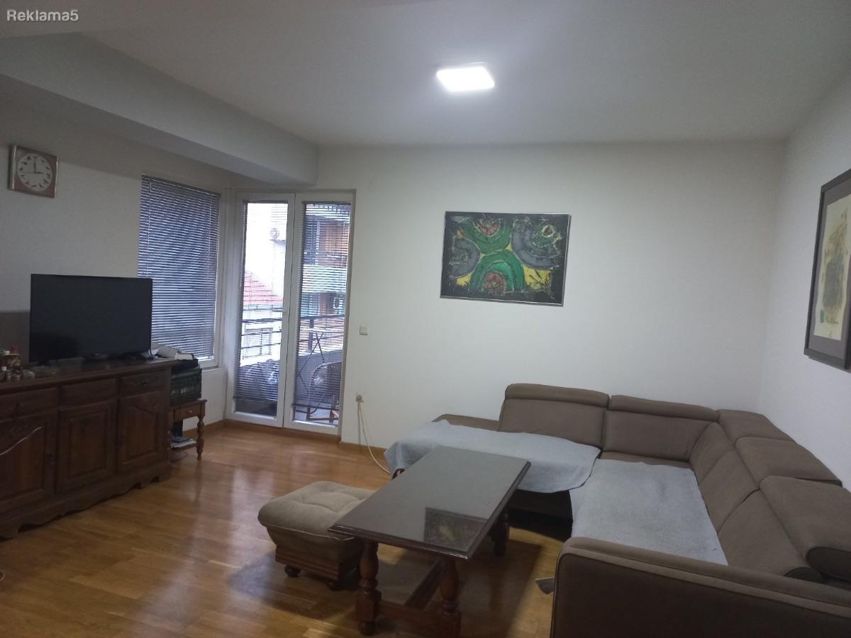 FOR SALE 3-ROOM 72M2 APARTMENT IN DEBAR NEIGHBORHOOD